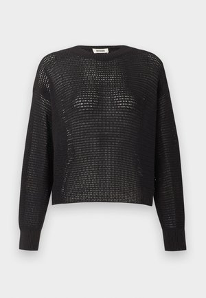 Suéter negro de manga larga tejido con un patrón suelto y de malla abierta, y puños y dobladillo acanalados, exhibido sobre un fondo liso.