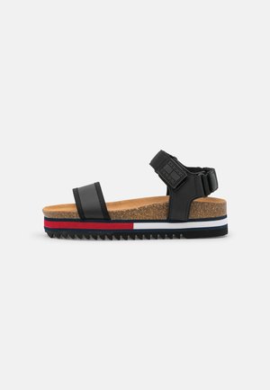 FLAG OUTSOLE  - Sandali con plateau - black