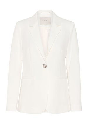Weißer maßgeschneiderter Blazer aus glattem Stoff, mit einem einzelnen silbernen Knopf, Reverskragen und zwei Fronttaschen.
