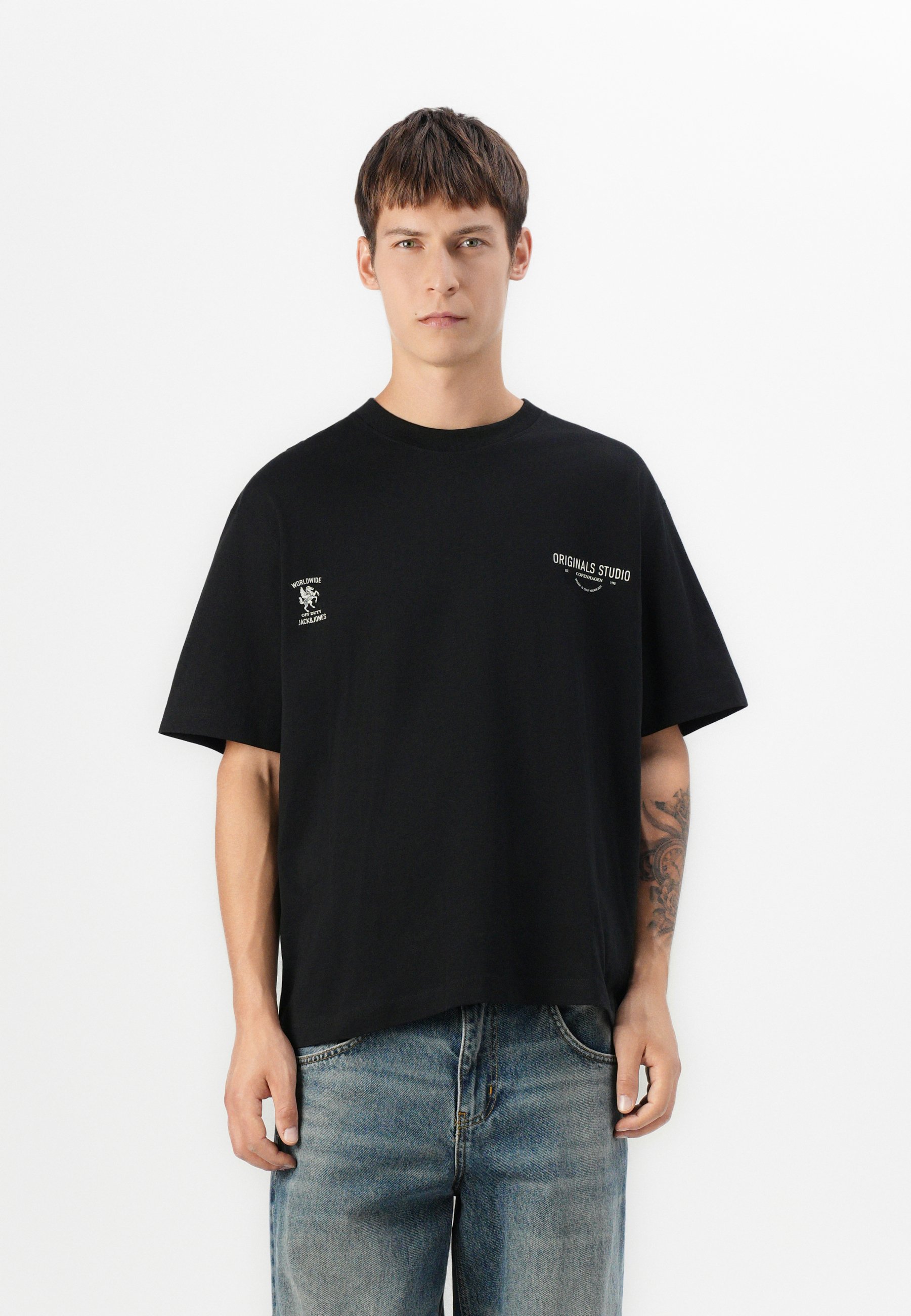 【ブラック（01）】【MAISON EENK(メゾン インク)】Jeong-Ja Knot T-Shirt アウトレット】【ラスト1点】MAISON KITSUNE メゾンキツネ クルー