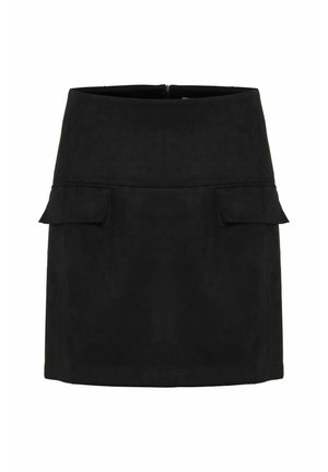 Minifalda de ante sintético negra con dos bolsillos delanteros, textura suave y cierre de cremallera en la parte posterior. Diseño de corte recto simple.