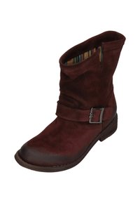 Burgunderfarbene Wildleder-Stiefelette mit einem leicht schlaffen Design, ausgestattet mit einem schwarzen Schnallenriemen und einem gestreiften Stofffutter. Niedriger Absatz, runde Zehen.