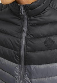 Jack & Jones Vestă - asphalt