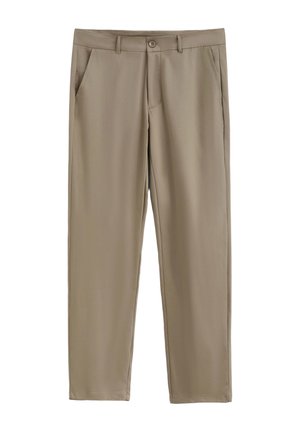 Pantalon beige droit avec bouton devant, passants pour ceinture et poches latérales, posé à plat sur fond blanc.