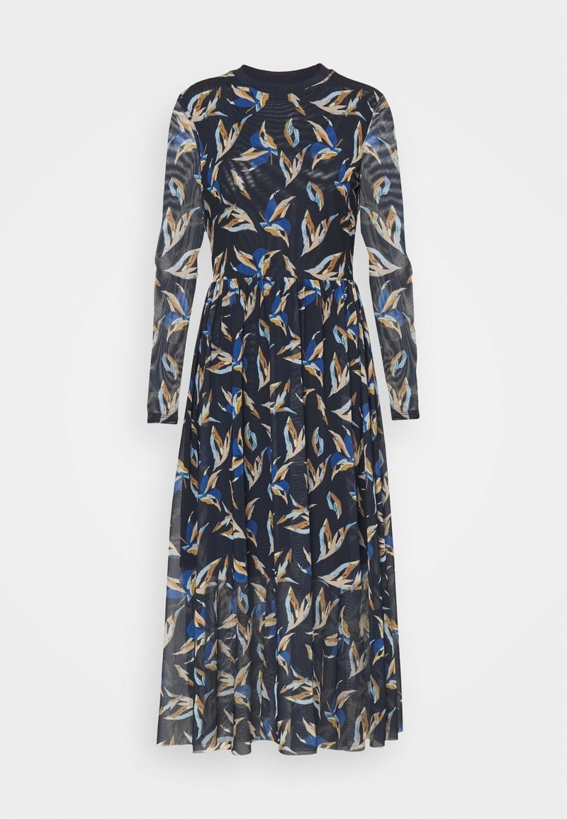 Långärmad klänning i marinblått tyg, med ett bladmönster i blått, beige och krämfärgat. Flödande kjol med veck och en figurnära midja.