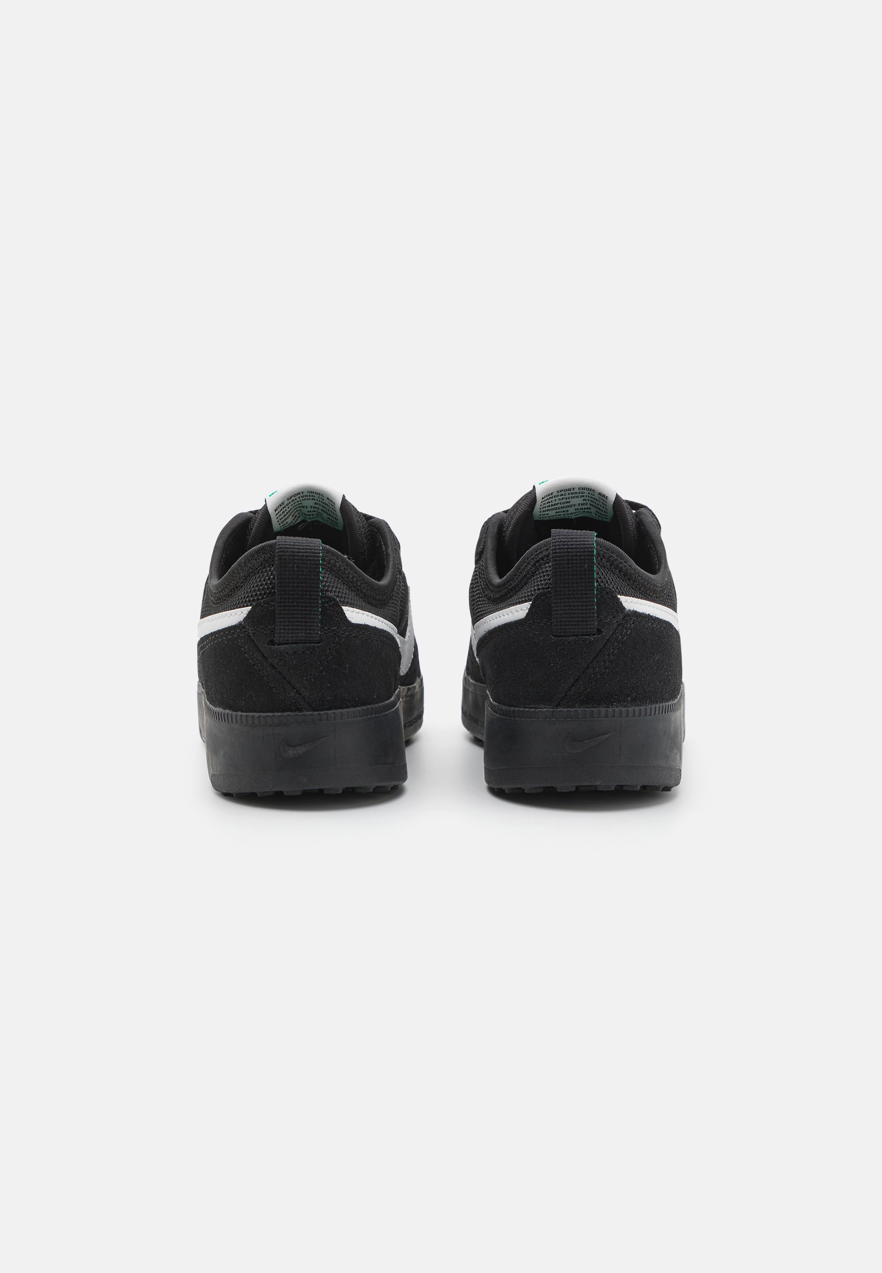 nike black sneakers white sole