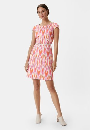 MIT ALL-OVER-PRINT - Day dress - rosa