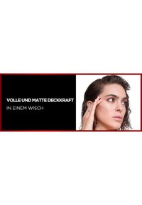 L'Oréal Paris INFAILLIBLE 32H MATTE COVER - Foundation - 135 vanille eclat/radiant vanilla