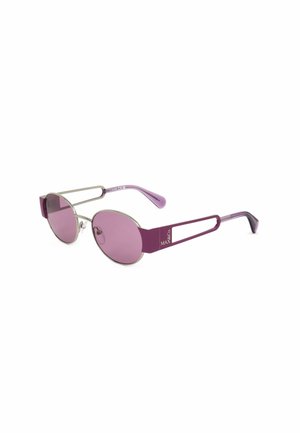 Occhiali da sole rotondi con lenti sfumate viola, montatura in metallo argentato e aste aperte viola con brand "MAX & Co." su sfondo bianco.