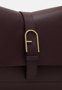 Furla FLOW TOP HANDLE - Borsa a mano - chianti