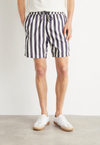 Mads Nørgaard SEA PRINT - Zwemshorts - deep well/vanilla ice