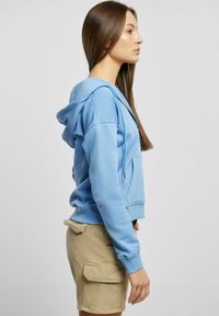 Urban Classics Majica s kapuljačom i patentnim zatvaračem - horizonblue