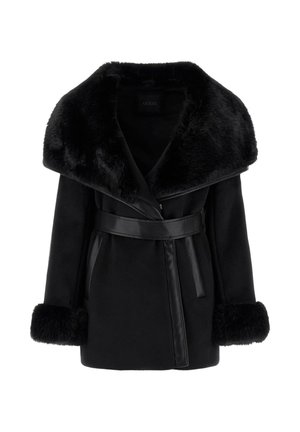 Schwarzer Mantel mit Kunstpelzkragen, Lederdetails und Manschetten. Das Design verfügt über eine taillierte Passform mit Gürtel und einen Reißverschluss auf der Vorderseite.
