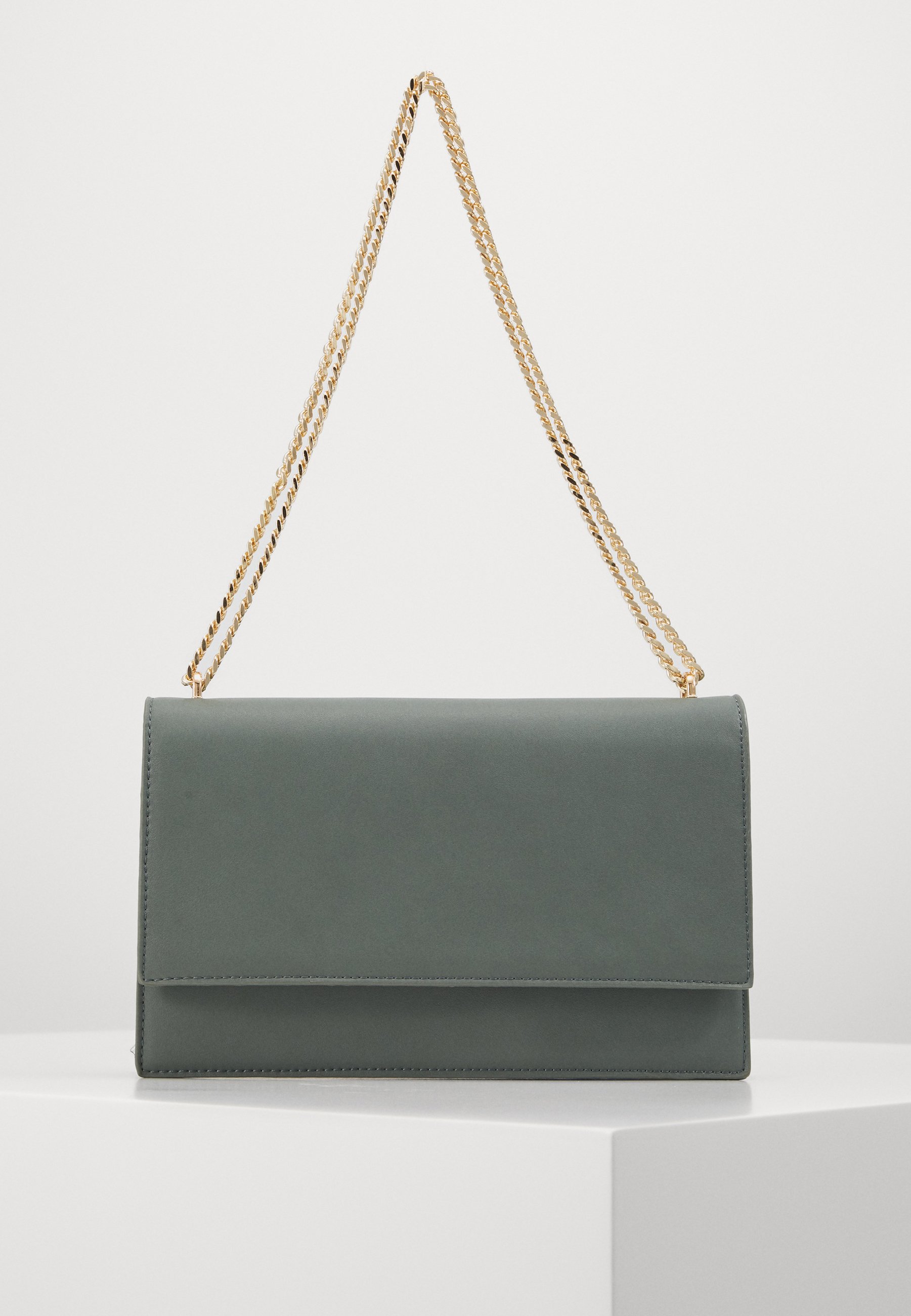 Pieces Vesker & Kofferter | Dame | Ny veske og koffert på Pieces PCCROCIA KEY Shoppingveske blacksilver Zalando.no