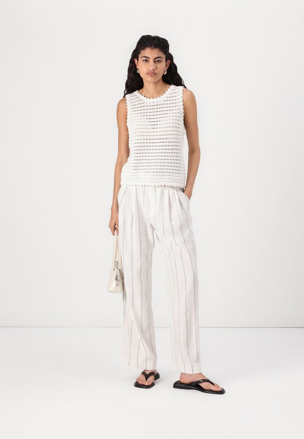 FAST HALTER TANK - Top2