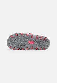 CMP SAHIPH UNISEX - Sandálias de caminhada - redkiss/ghiaccio