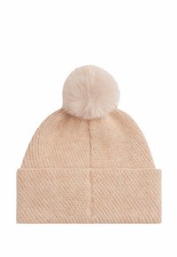 Gebreide lichtroze beanie muts met een omgeslagen rand en een nep-bont pompon bovenop. Heeft een diagonale textuur patroon.