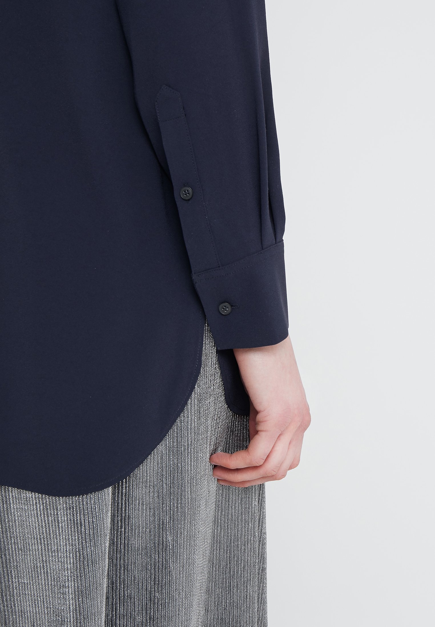Filippa K LONG CREPE SHIRT Skjorte navy Zalando.no Filippa K LONG CREPE SHIRT Skjorte navy Zalando.no