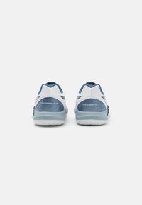 ASICS POWERBREAK FF - Pantofi handbal - white/vintage indigo
