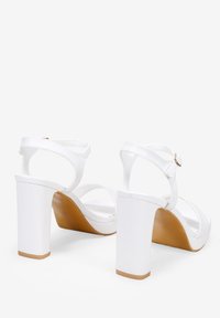 Bosanova Sandalias de tacón - blanco