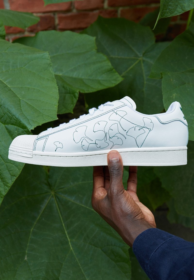 adidas gazelle silver green womens Men's adidas Superstar Shoes White IF1585