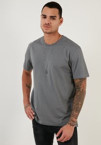 Buratti REGULAR FIT - Tricou basic - anthracite