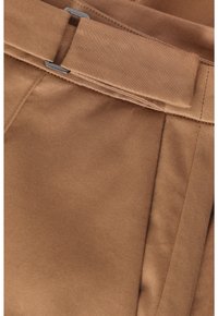 Thumbnail Image 5