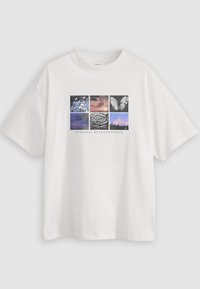 SHORT STACK TEE - T-shirt imprimé - ethereal metamorphosis birght white body