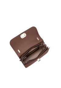 Borsa a tracolla in pelle marrone con una forma strutturata, dotata di chiusura a gancio metallico, tasca interna con cerniera e numerosi scomparti per l'organizzazione.