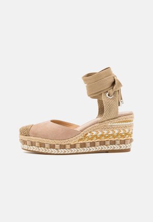 Espadryle