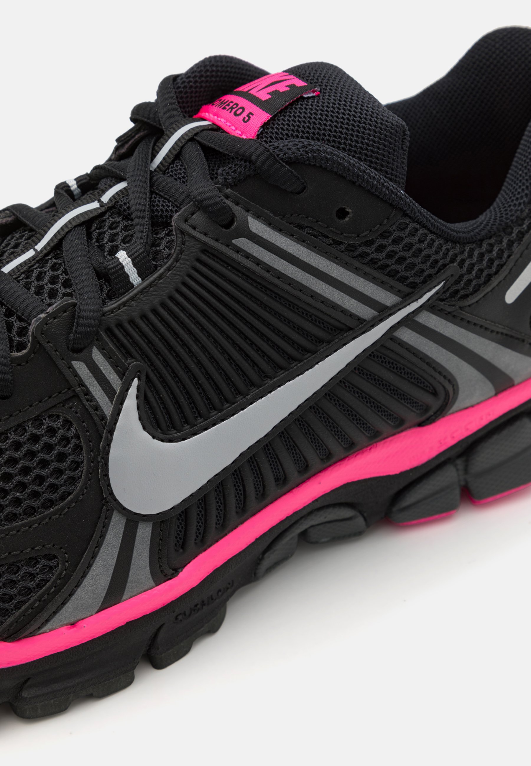 Nike Sportswear ZOOM VOMERO 5 - Trainers - black/metalic