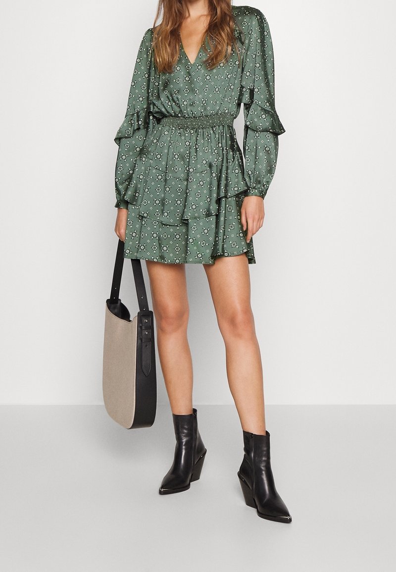 claudie pierlot green dress Day - - (Pre-owned) Size 17
