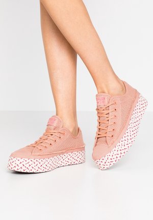 Tenisky - rose gold-coloured