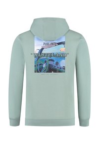 Lichtgroene hoodie met een bedrukte afbeelding van een autocomputer, tekst "PURE PATH presenteert WASTELAND" en "OWN THE JOURNEY" op de achterkant.