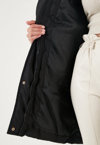LELA REGULAR FIT - Zimski kaput - black