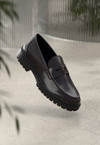 UNISEX - Čības - dark brown