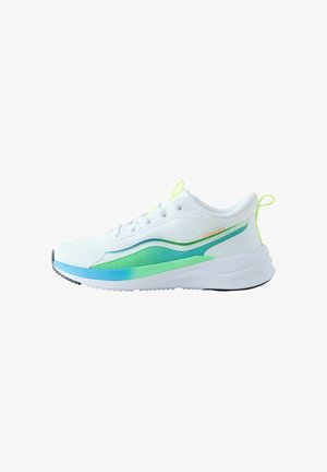 Pantof sportiv alb cu design gradient albastru și verde pe lateral, șireturi albe și chingi neon galbene la călcâi și limbă.