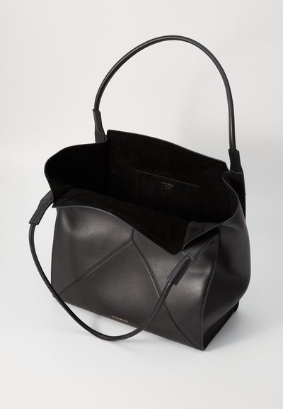 Victoria Beckham TOTE - Shopping bags - black