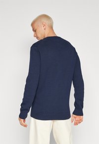 Thumbnail Image 3