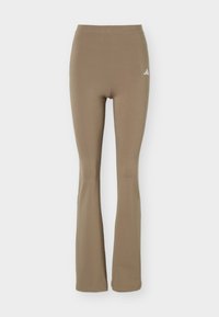 Nevybrané, khaki six/white
