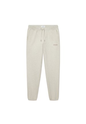 Pantaloni sportivi grigi chiari in morbido tessuto, dotati di una vita elasticizzata con cordoncino, tasche laterali e un sottile logo "LES DEUX".