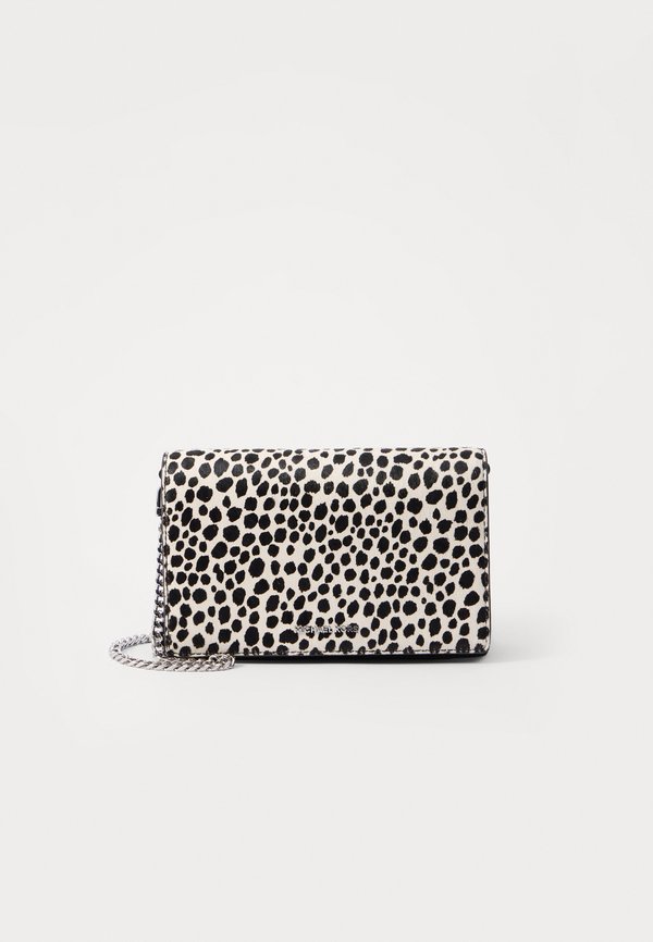 JET SET FLAP BODY - Cross body bag2