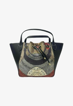 Sort tote bag med et mønstret foran, der har indviklede designs, iøjnefaldende farver og guldfarvet hardware til lukning og detaljer.