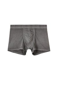 Unselected, nero washed