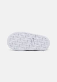 Puma CLASSIC XXI V INF - Sportcipő - peacoat/white