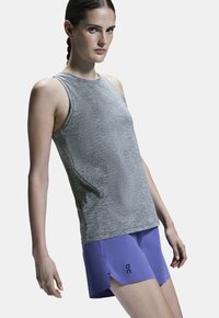 On RUNNING - Športové šortky - iris