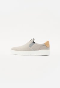 Valitud, light grey nubuck