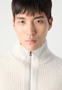 BOSS EBREZZO - Pullover - open white