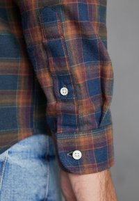 Next CHECK - Cămașă - navy blue rust brown