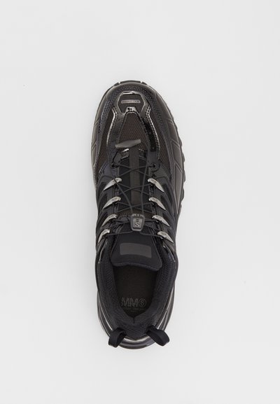 MM6 Maison Margiela MM6 X SALOMON - Sneaker low - black/quiet shade